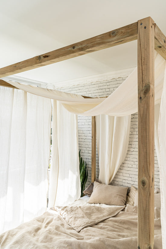 How to Style Canopy Bed Linen Curtains for a Chic and Cozy Look