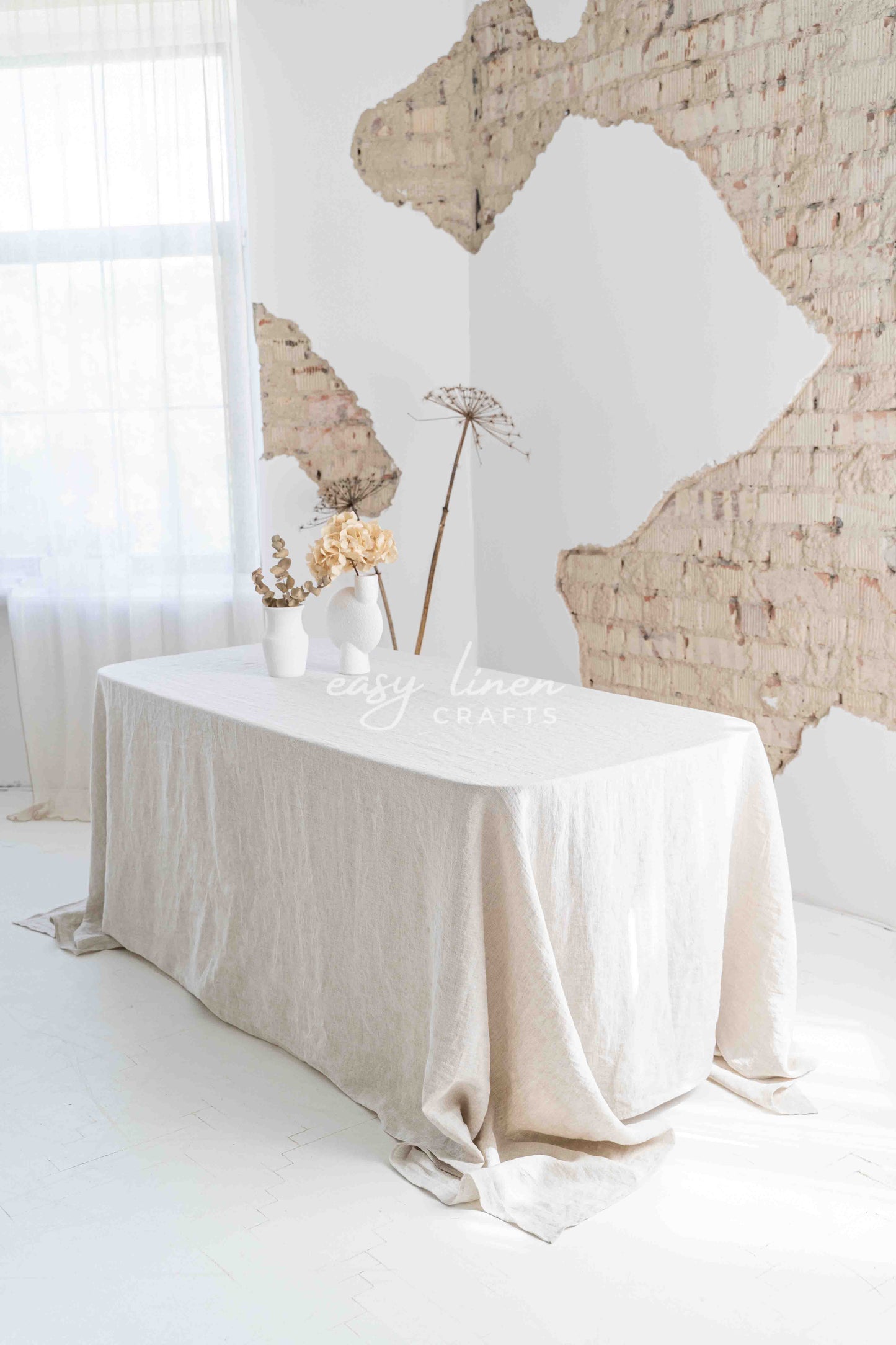 Linen tablecloth in Natural Light color