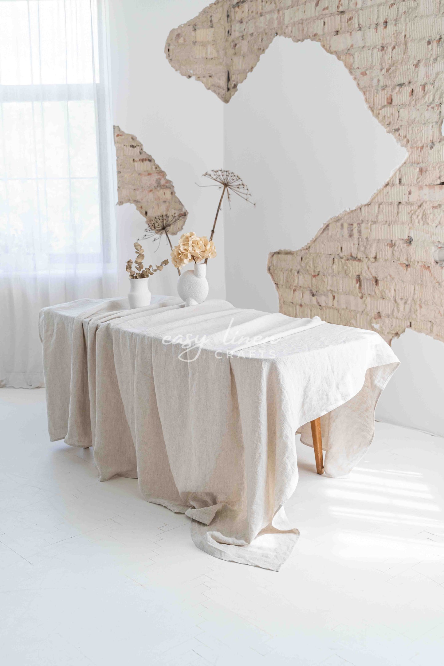 Linen tablecloth in Natural Light color