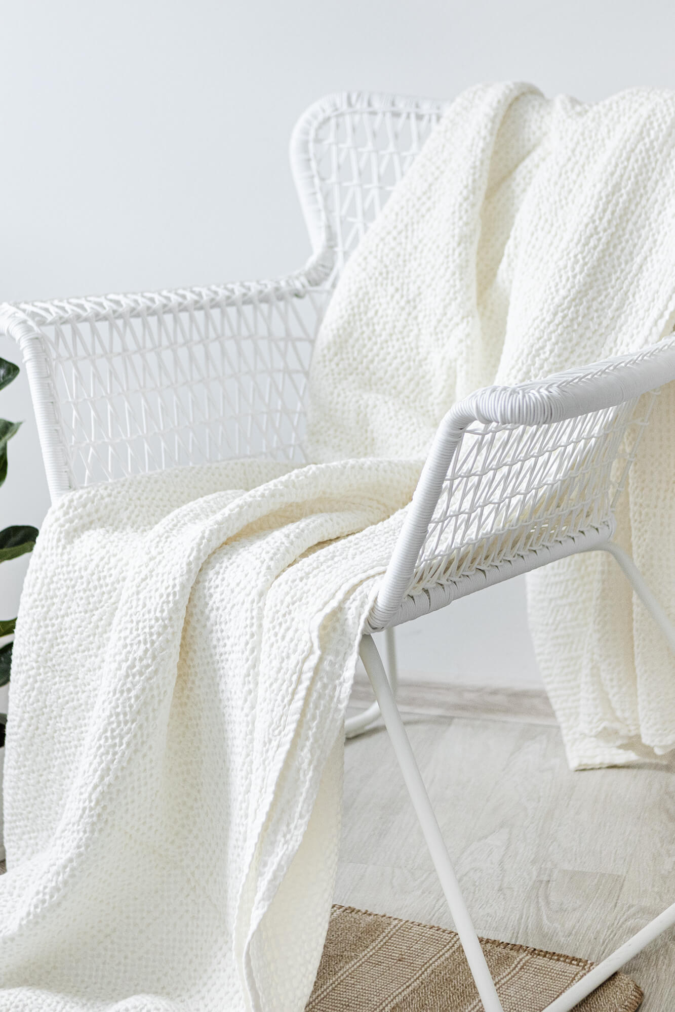 Waffle blanket throw in Milky White color