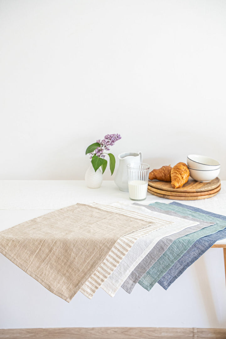 Linen placemats in Striped Natural color