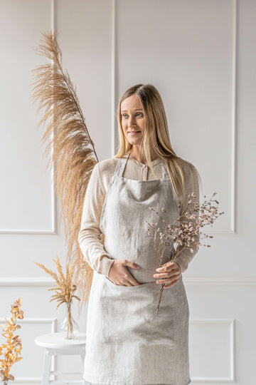 Kitchen linen apron with pocket in various colors