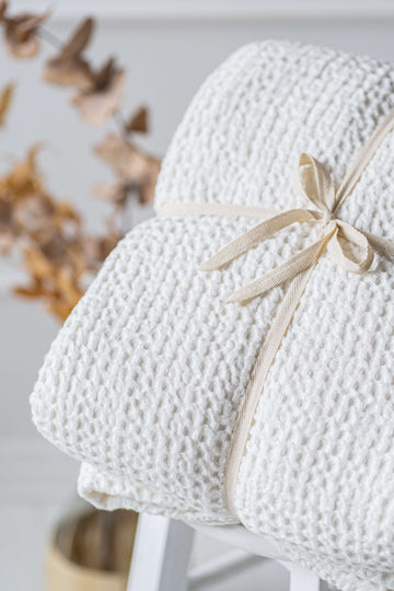 Large linen waffle blanket in Milky White color