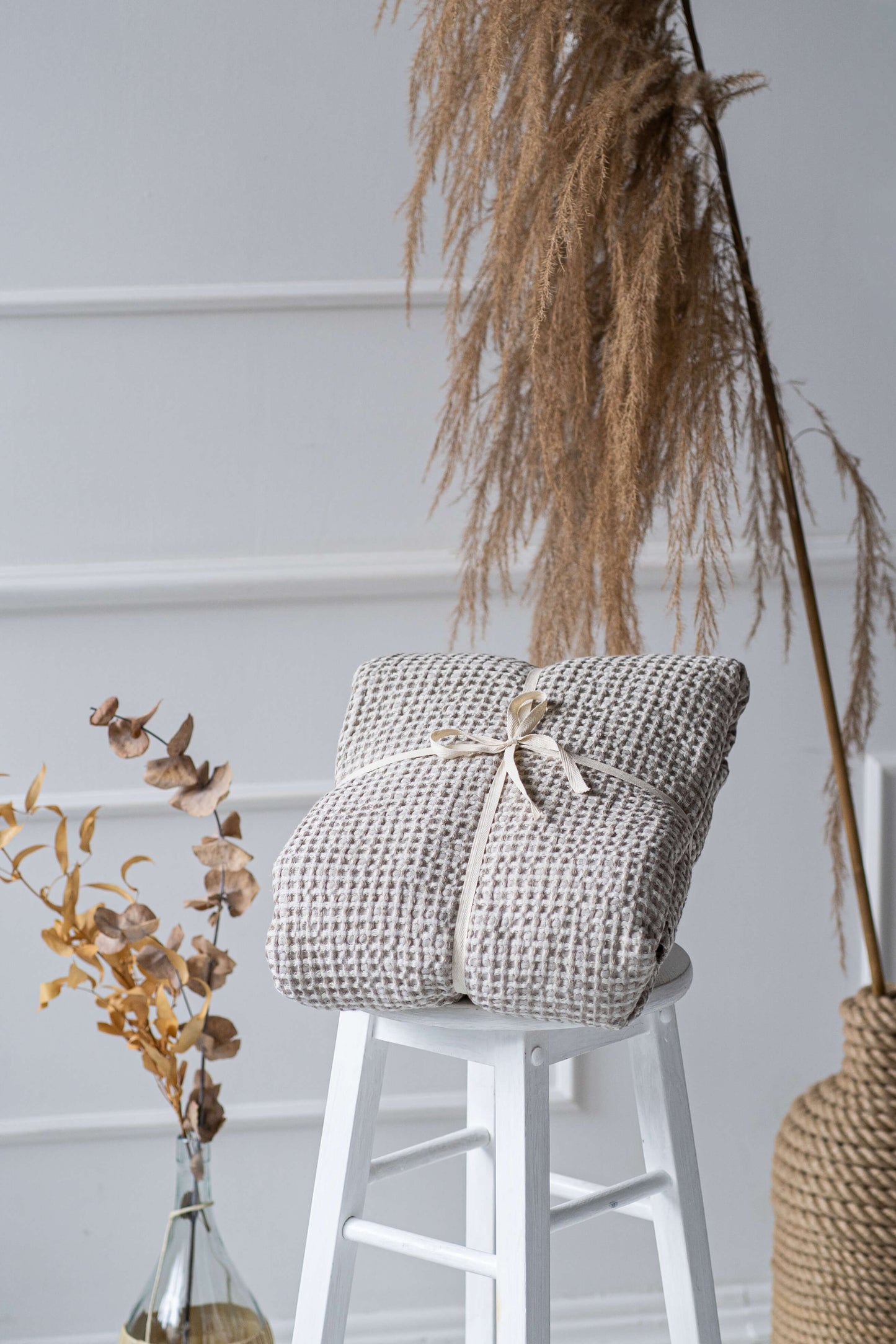 Large waffle blanket in Natural color