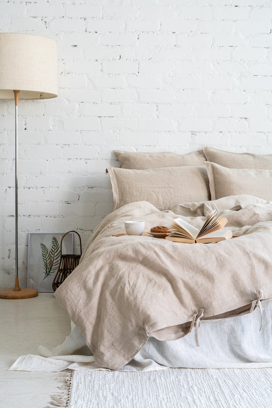 Linen bedding set in Natural: linen duvet cover + 2 linen pillowcases