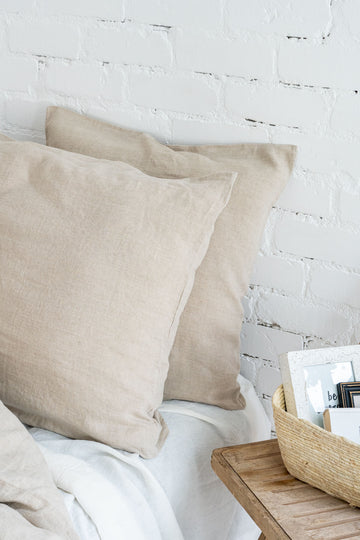 Linen pillow cover with envelope closure in Natural color