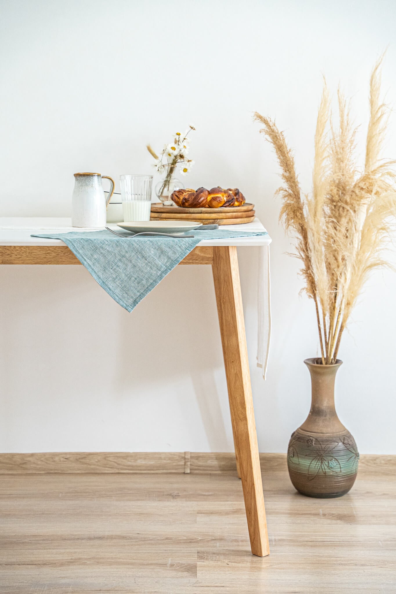 Linen placemats set in Melange Green color