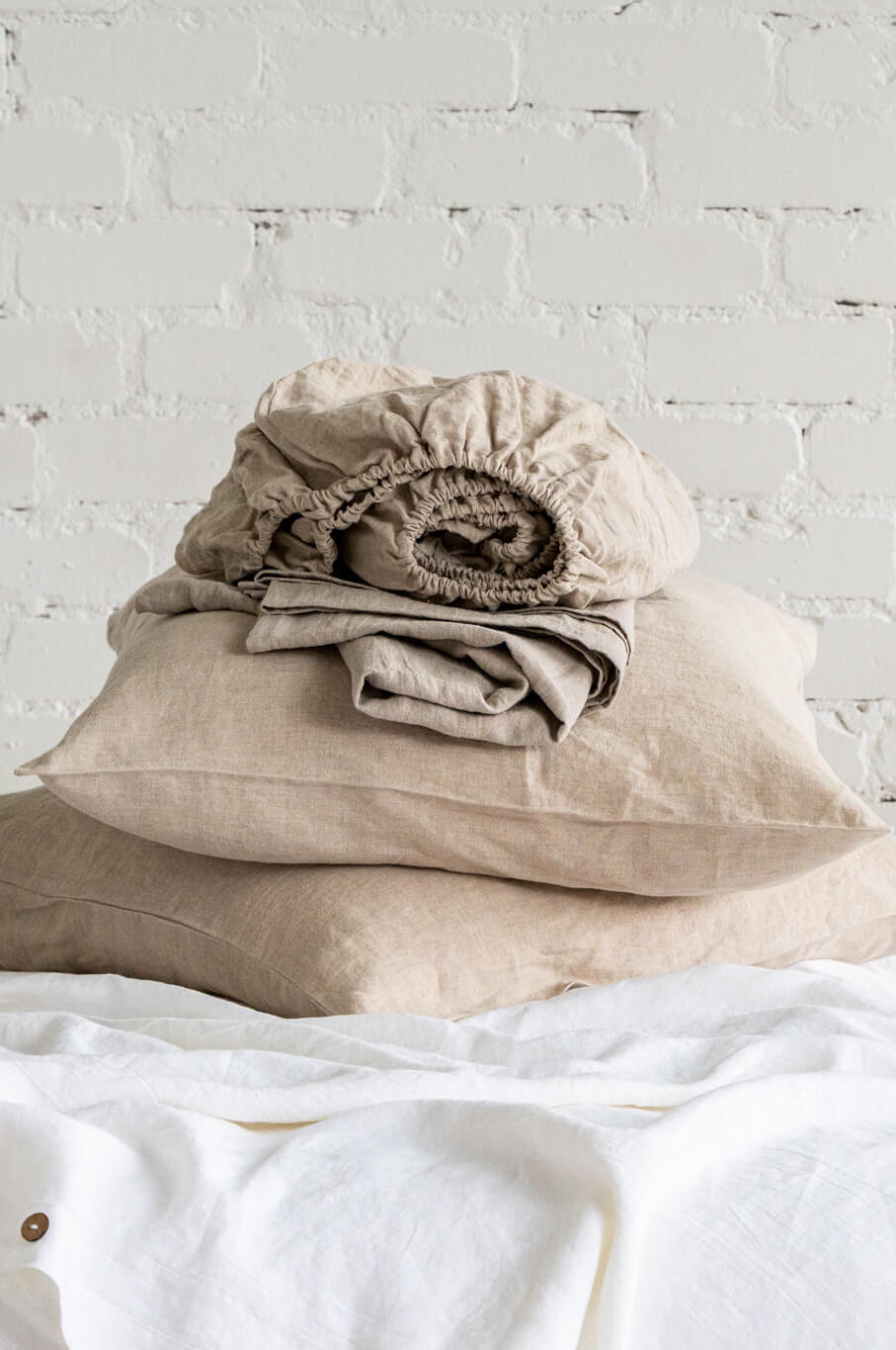 Linen sheet set in Natural color: linen fitted sheet, linen flat sheet and 2 linen pillowcases